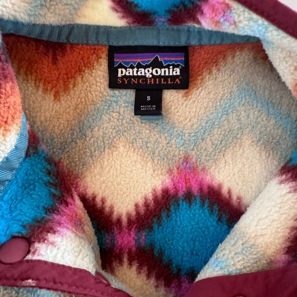 Patagonia women’s fleece synchilla tribal print - Picture 3 of 3